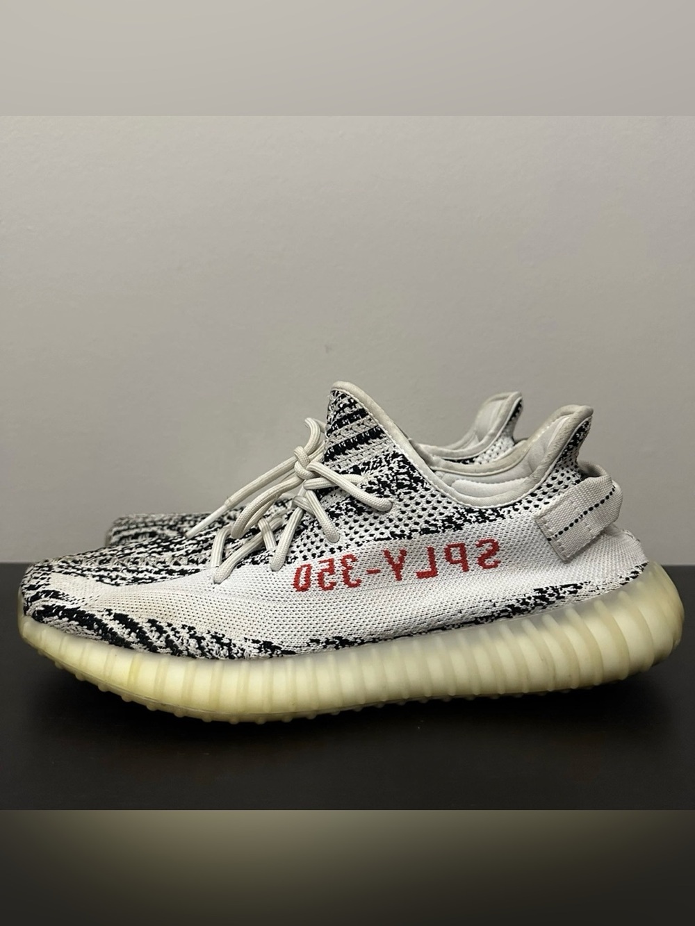 adidas Yeezy Boost 350 V2 Zebra Mens Size 11 CP9654 White Black Sneakers Kanye